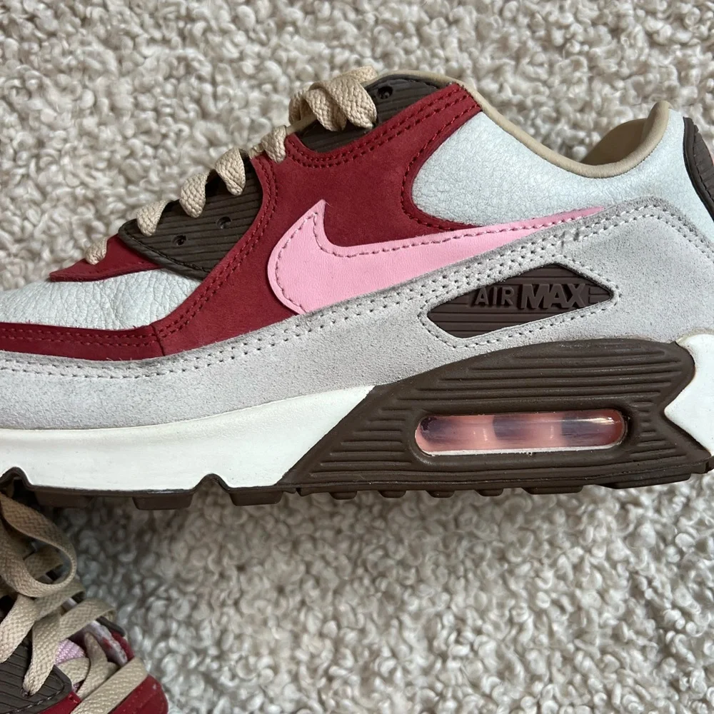 Nike Air Max Men’s Sneakers - Pink & Burgundy